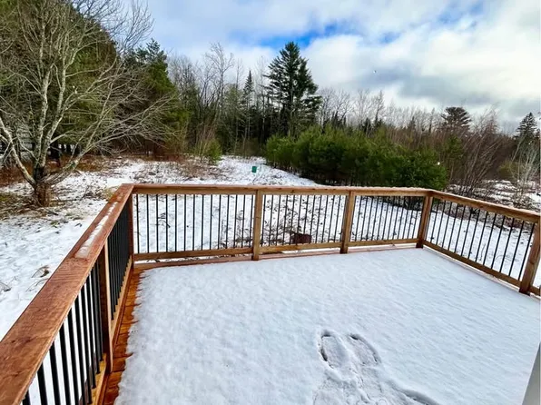 161 Nevers Rd #1, Lincoln, NB E3B 8R4