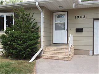2nd image of 1902 20th Ave S