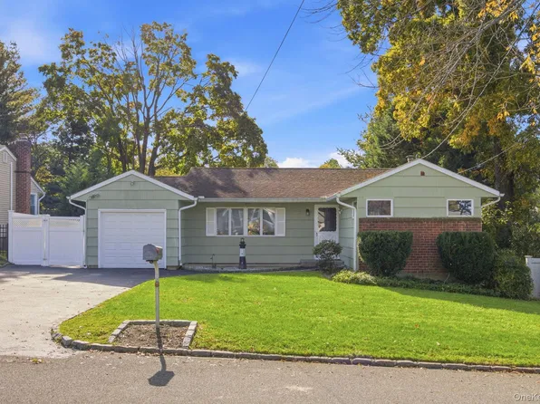 35 Sheridan Street, Huntington, NY 11743