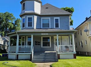 1846 60th St APT 1, Kenosha, WI 53140