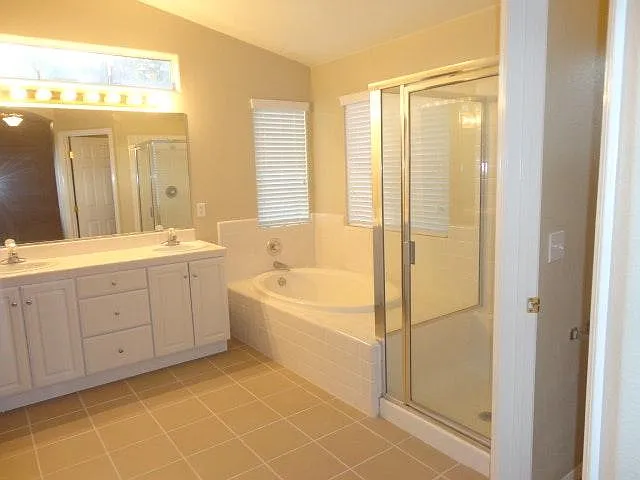 2276 E Trenton Ave — Photo 10