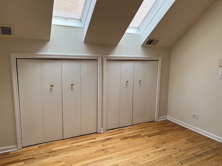 900 N Ashland Ave #4 — Photo 19