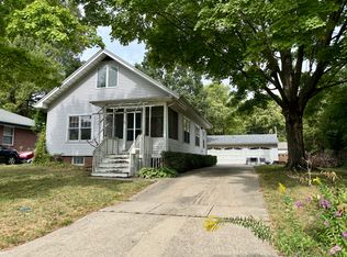 508 W Charles St, Champaign, IL 61820