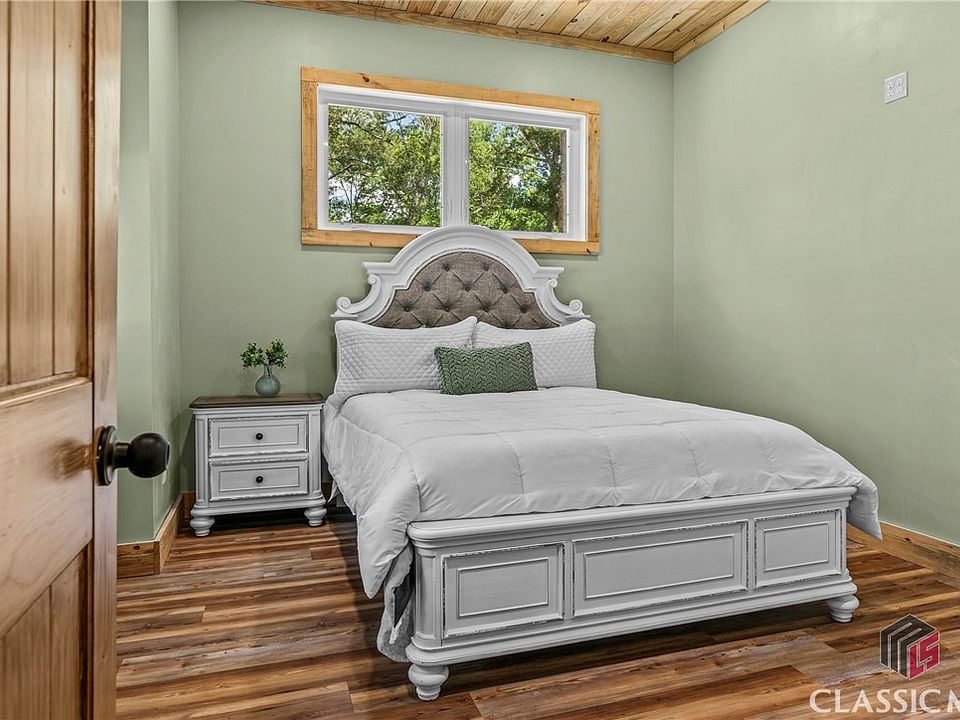 13th image of this home