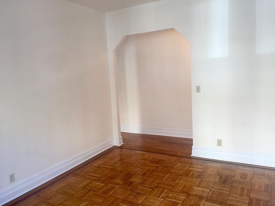1st image of 8260 116th St #3