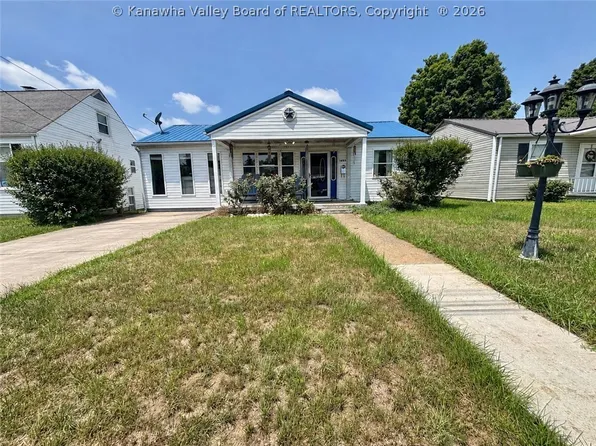2607 Garfield Ave, Point Pleasant, WV 25550
