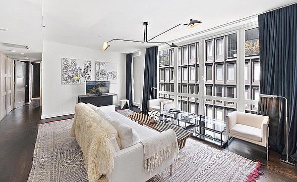 1st image of 22 Renwick St #8A