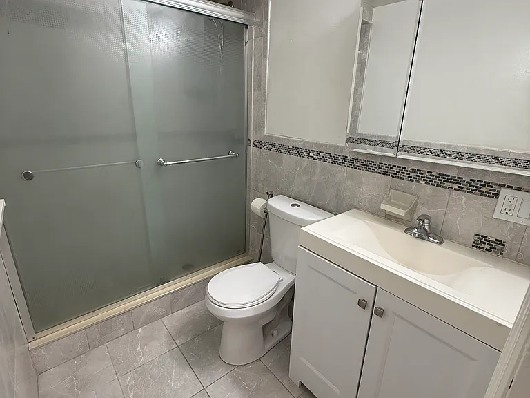 297 E Kinney St #1 — Photo 4