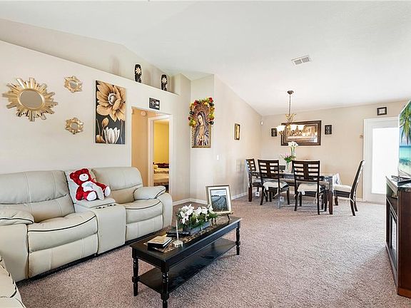 4th image of 222 Lake Eloise Pointe Blvd