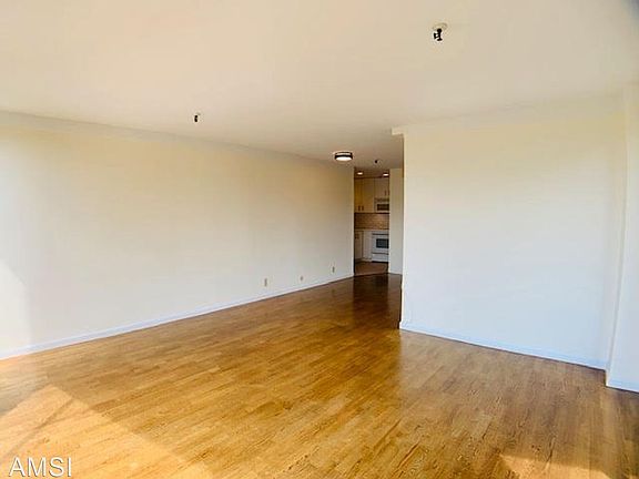 4th image of 2295 Vallejo St APT 308