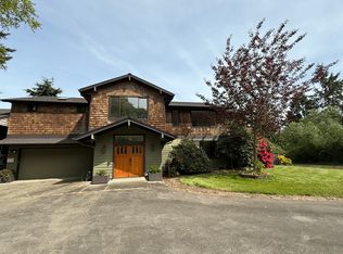 15194 Sunrise Dr NE, Bainbridge Island, WA 98110