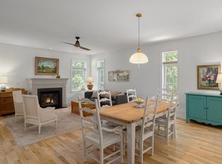 89 Blackberry Ln, South Burlington, VT 05403
