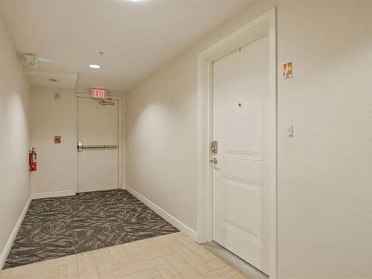 223 Island Way #2D — Photo 5