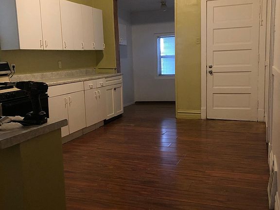 Kitchen and breakfast room