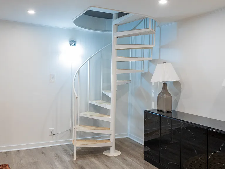 7816 Rosewood Ln — Photo 11