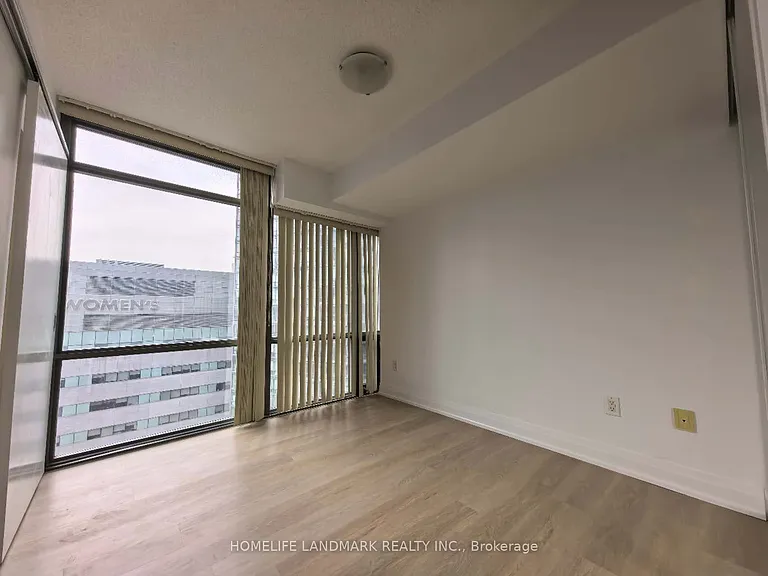 38 Grenville St #1403 — Photo 5