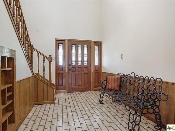 4th image of 1615 Rolling Valley Dr