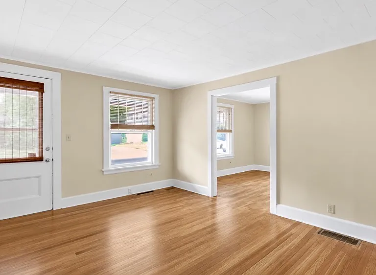 2 Woodward Ave #2 — Photo 4