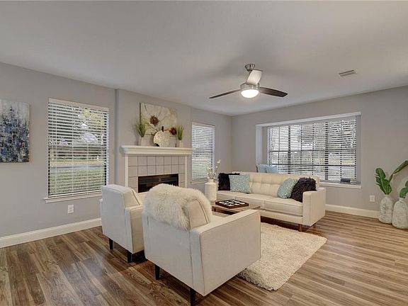 5th image of 913 Sweetwater River Dr