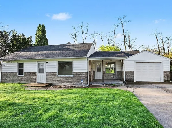 1904 Hartman Dr, South Bend, IN 46617