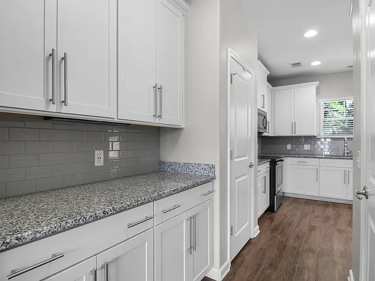 224 Willow Point Cir — Photo 7