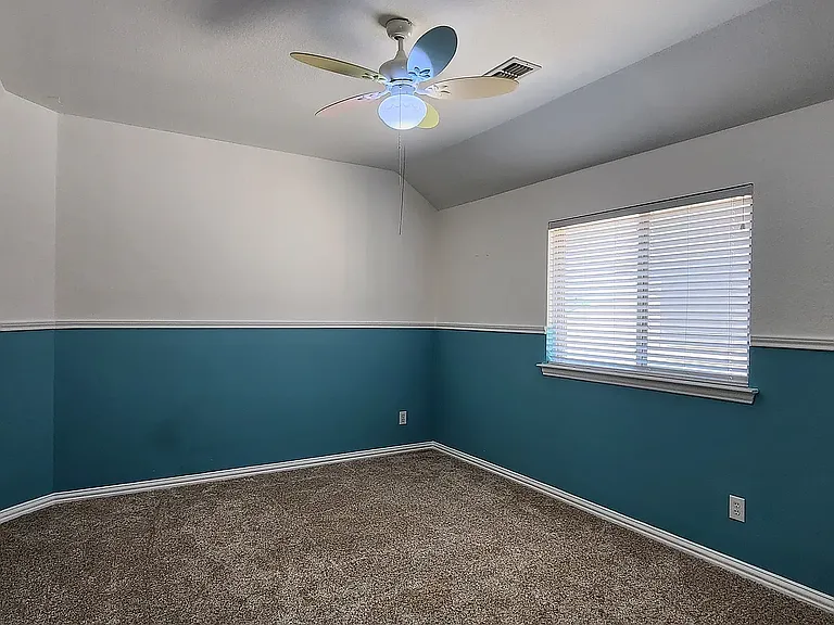5604 Belton Ln — Photo 37