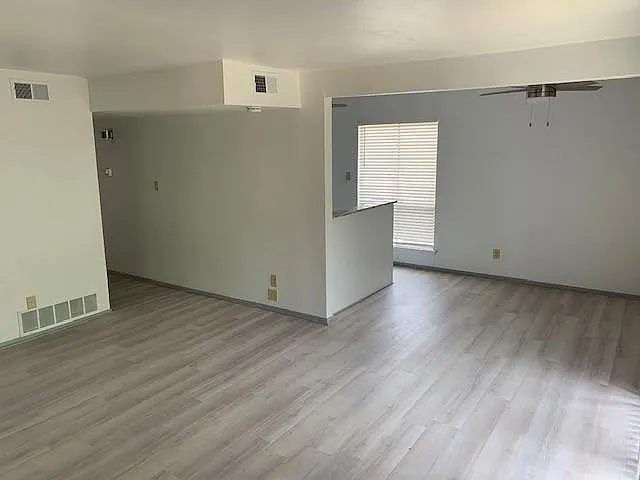 2 bed, 807 sqft, $1,200 — Photo 2