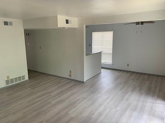 2nd image of 4636 Dexter Ave Unit 4