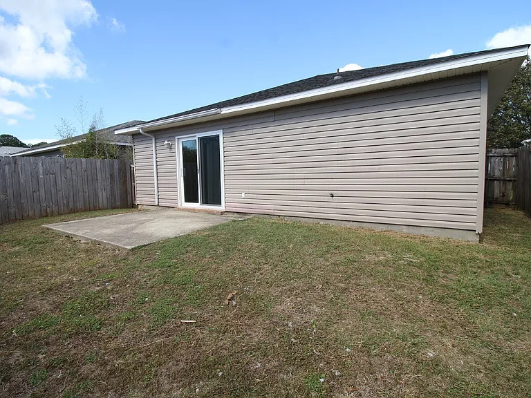 1064 Antigua Cir — Photo 20