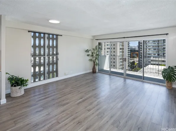 1615 Wilder Ave APT 701, Honolulu, HI 96822