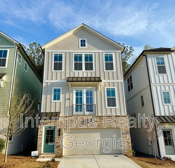 102 Pinecone Pkwy — Photo 1