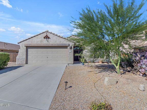 3rd image of 10300 E TRAILHEAD Court