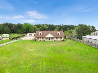 907 Ralph Nerren Rd, Huntington, TX 75949