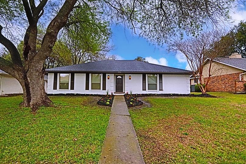 1st image of 2100 Meredith Ln