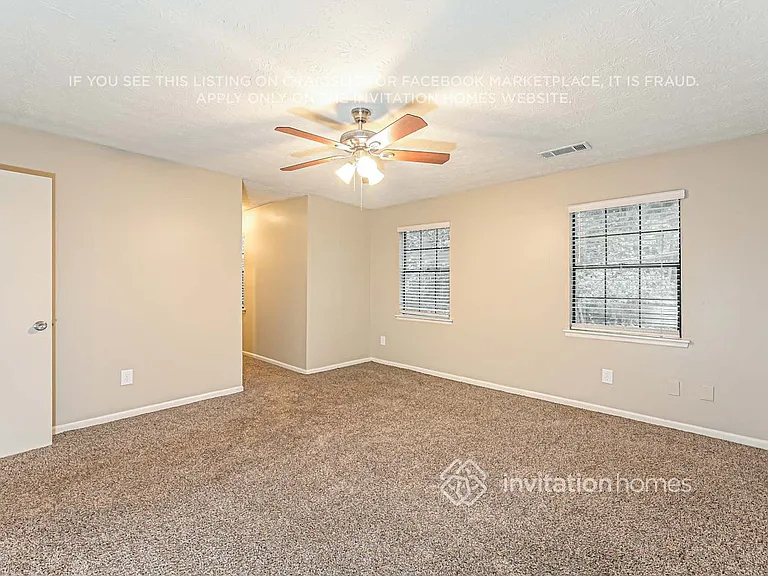 297 Phoenix Dr — Photo 10