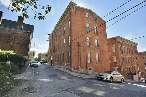 105 Peete St #2 Photo 1