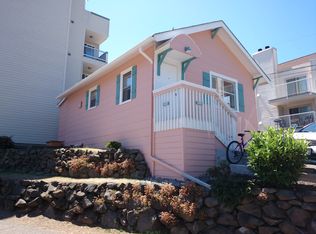 4551 Glenn Way SW, Seattle, WA 98116