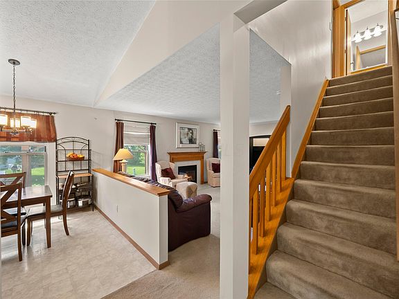 3rd image of 7897 Merdon Dr