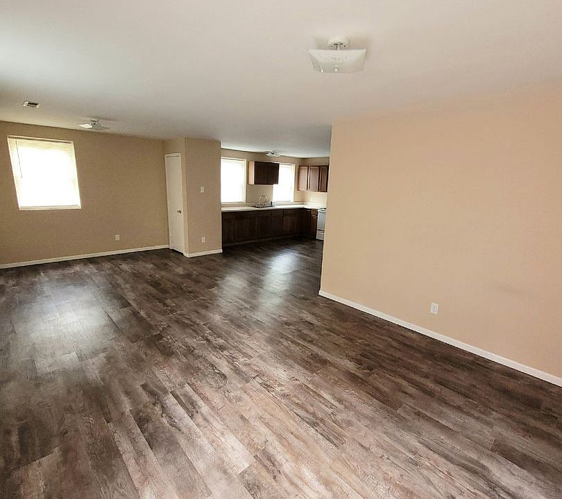 103 North 6th Street Apartments Savannah, MO Zillow