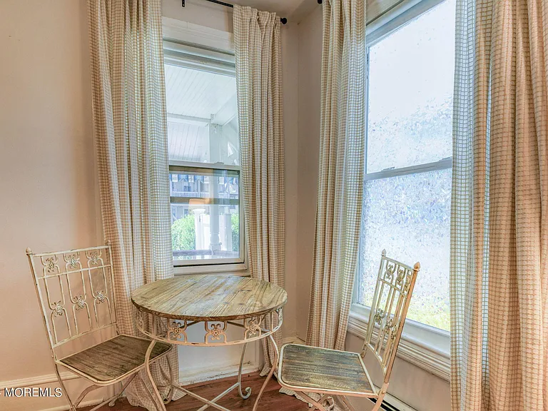 19 Webb Ave #1W — Photo 7