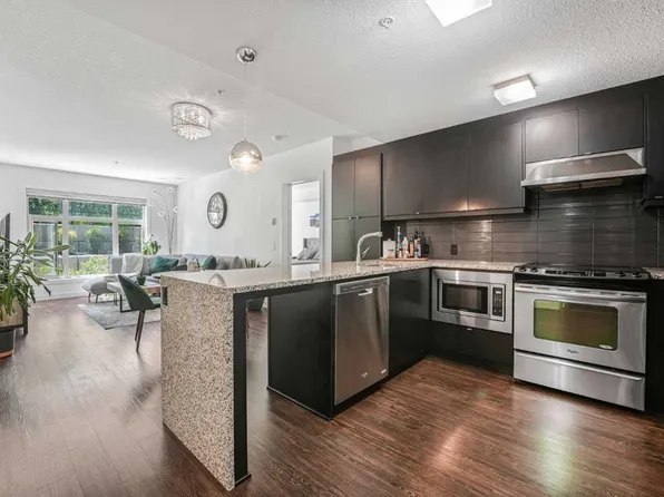 25 W Aspenmont Hts SW #111, Calgary, AB T3H 0E4