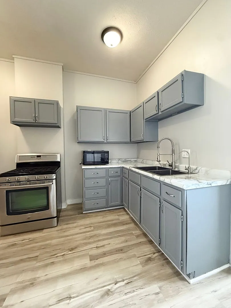 530 S 30th Street — Photo 1