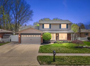 32080 Sherwood, Fraser, MI 48026