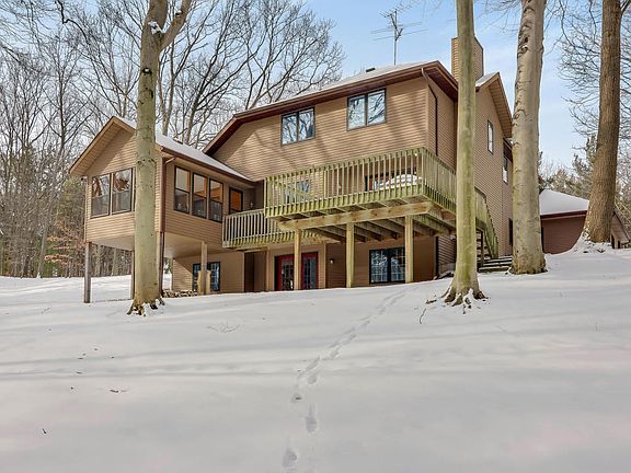 2nd image of 16932 Forest Lake Dr
