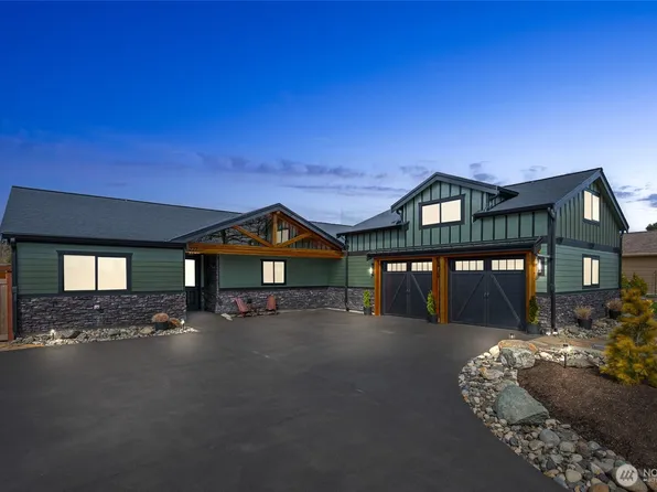 8227 Comox Road, Blaine, WA 98230