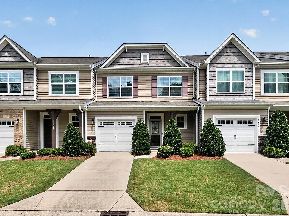 1st image of 14943 Savannah Hall Dr