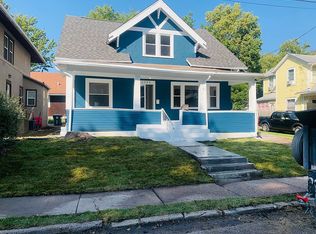 2004 Iowa St, Davenport, IA 52803