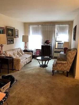 3rd image of 2240 Burnett St APT 2H