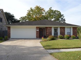 9210 Bellegrove Pl, River Ridge, LA 70123