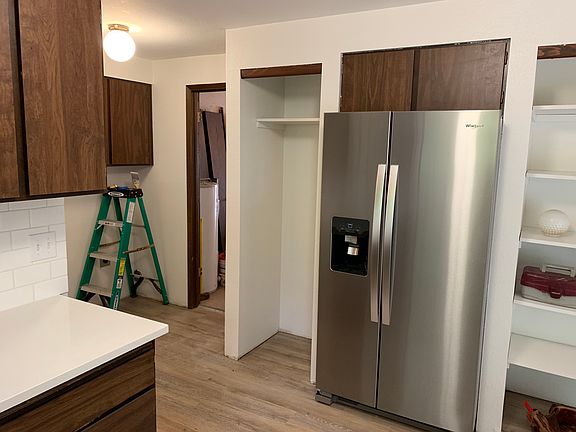 4th image of 7113 Glen Annie Ln SW #B